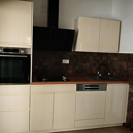 Family Friendly Seaside Apartments Brodarica, Sibenik - 4833 Бродарика Екстериор снимка