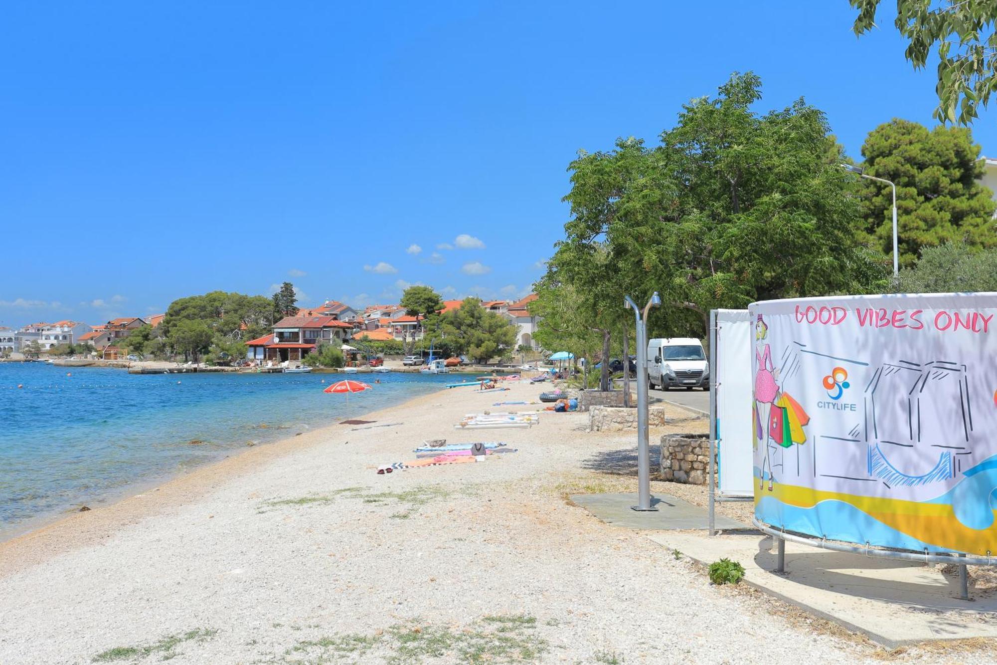 Family Friendly Seaside Apartments Brodarica, Sibenik - 4833 Бродарика Екстериор снимка