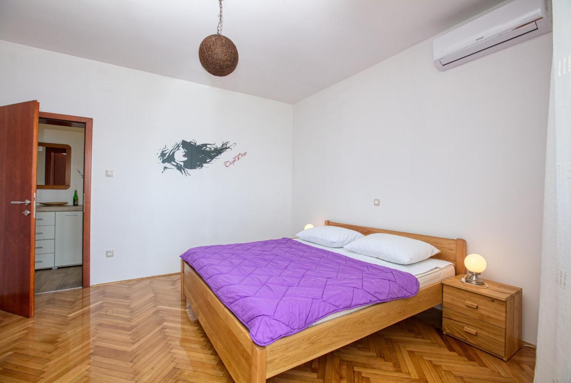 Family Friendly Seaside Apartments Brodarica, Sibenik - 4833 Бродарика Стая снимка