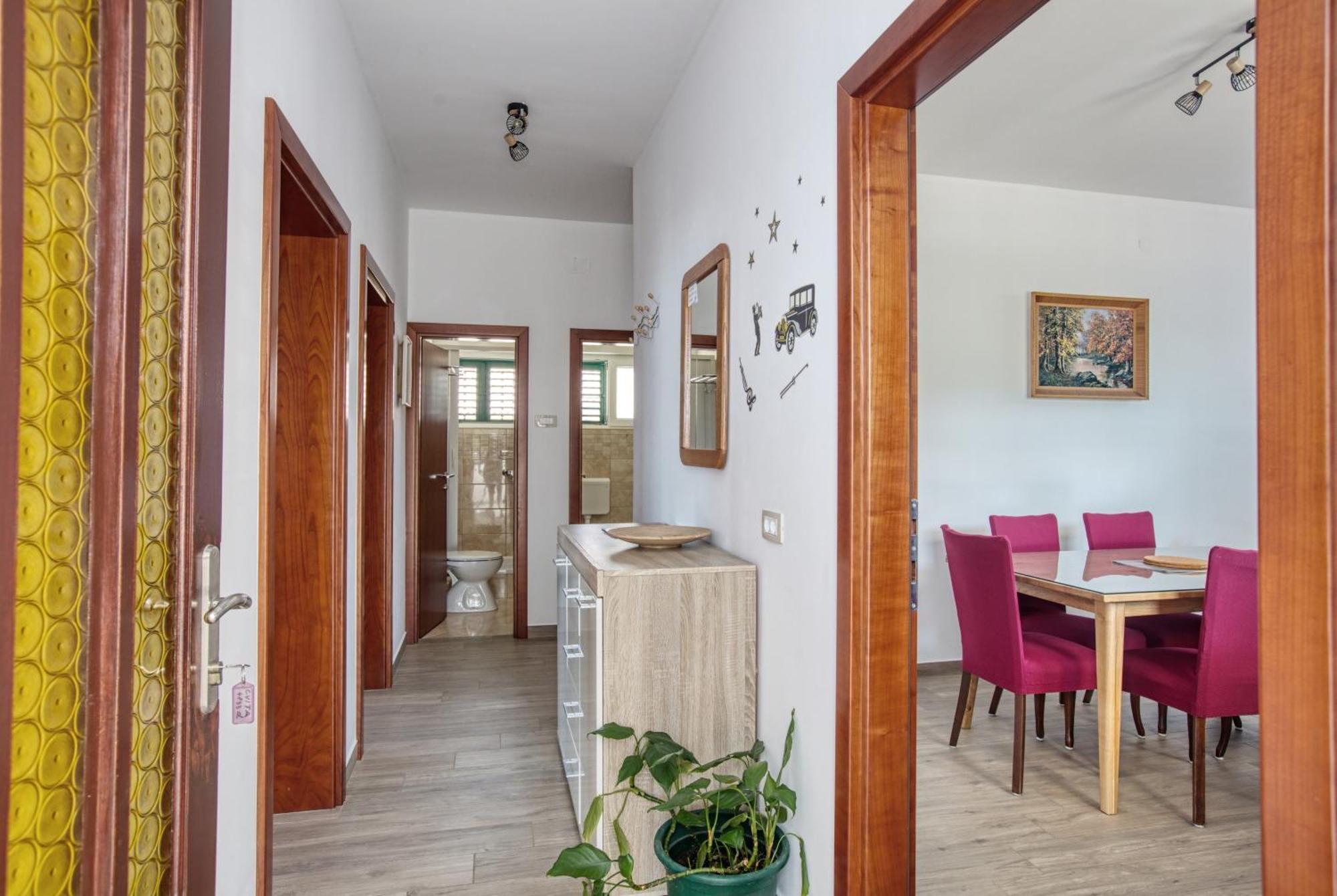 Family Friendly Seaside Apartments Brodarica, Sibenik - 4833 Бродарика Екстериор снимка