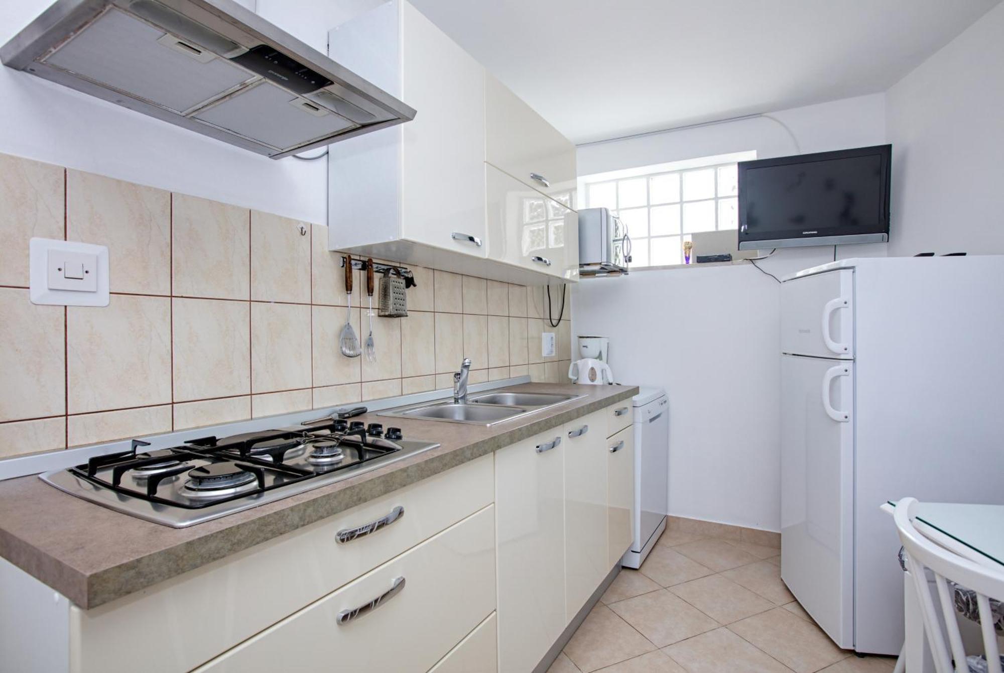 Family Friendly Seaside Apartments Brodarica, Sibenik - 4833 Бродарика Екстериор снимка