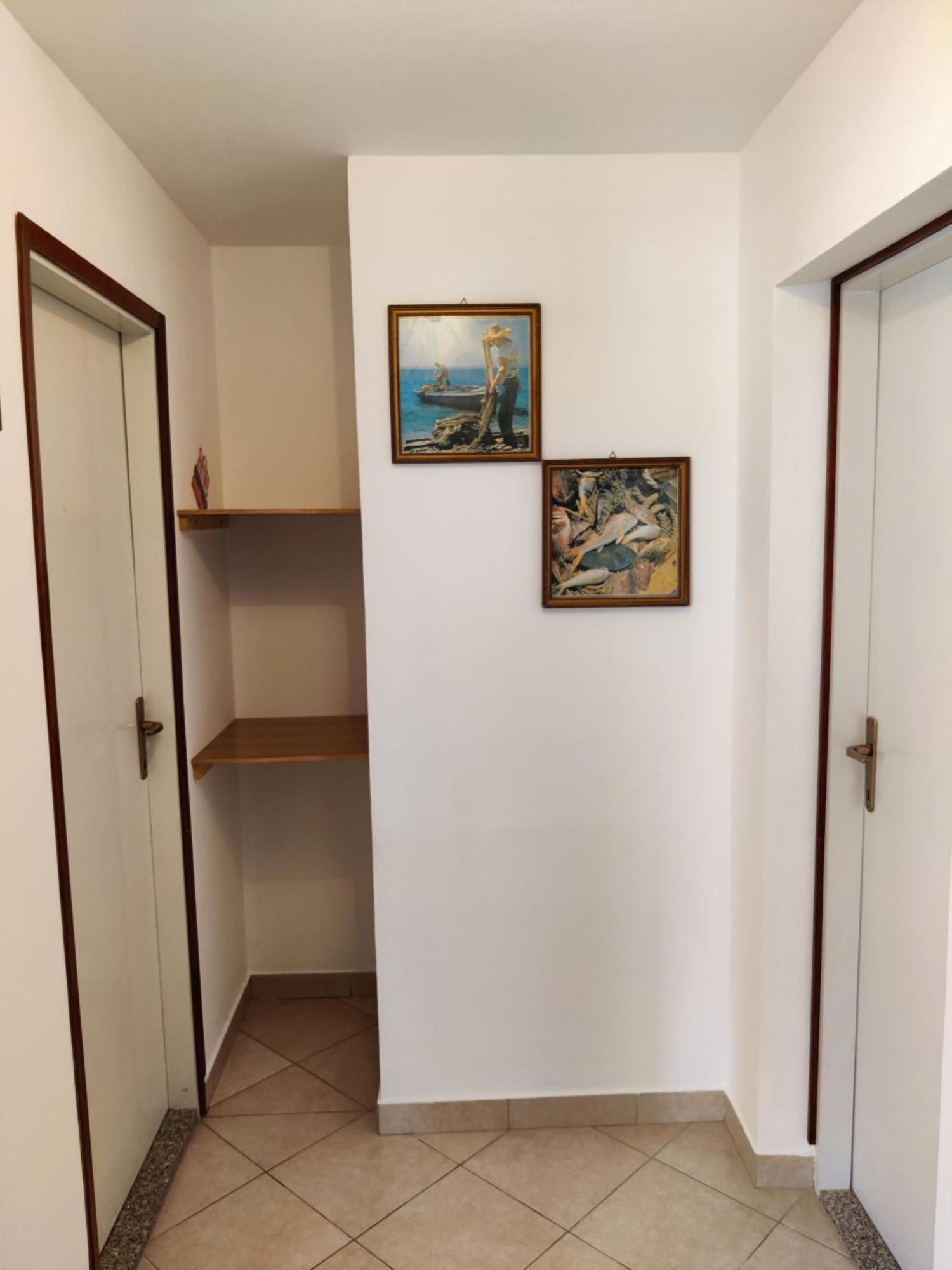 Family Friendly Seaside Apartments Brodarica, Sibenik - 4833 Бродарика Екстериор снимка