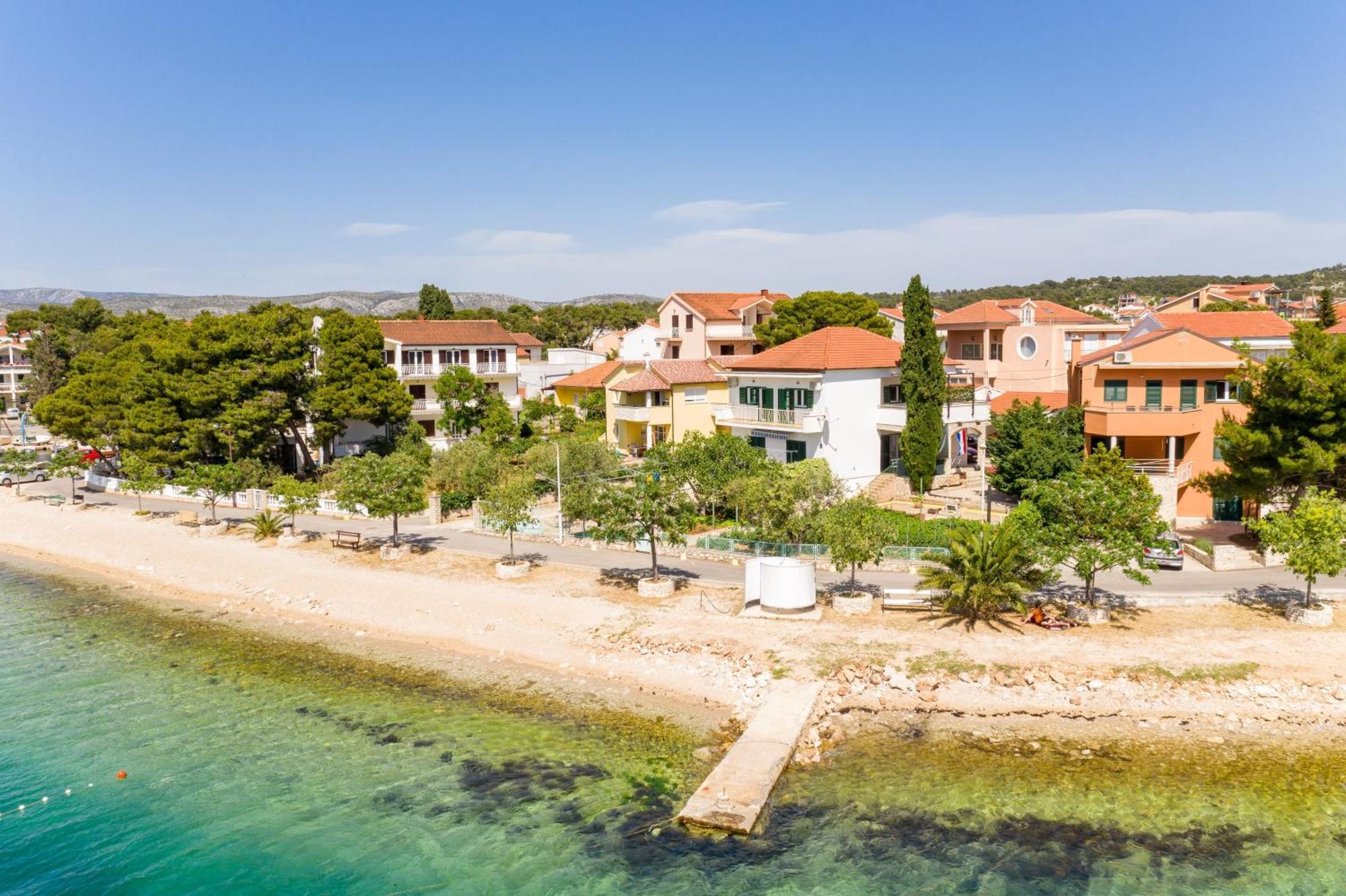 Family Friendly Seaside Apartments Brodarica, Sibenik - 4833 Бродарика Екстериор снимка